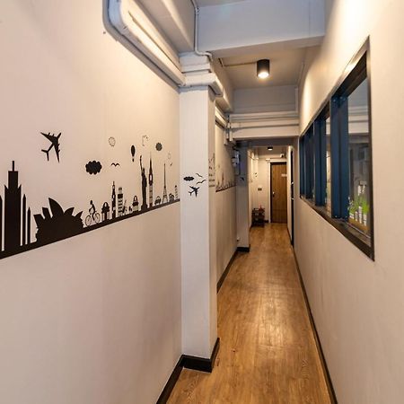 Snoozzze Hostel ใกล้รถไฟฟ้า ย่านบางรัก (Adults Only) Bangkok Luaran gambar