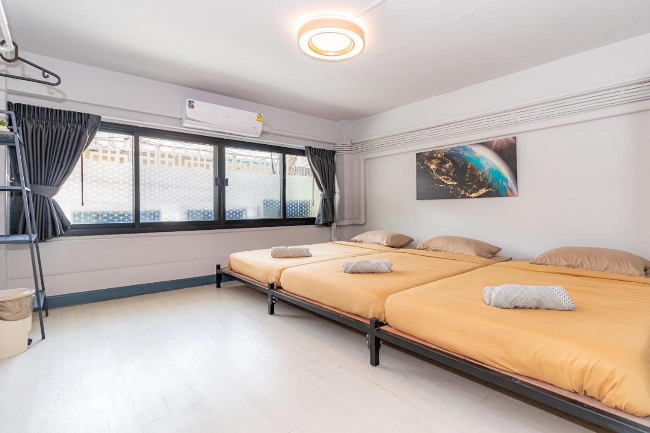 Snoozzze Hostel ใกล้รถไฟฟ้า ย่านบางรัก (Adults Only) Bangkok Luaran gambar
