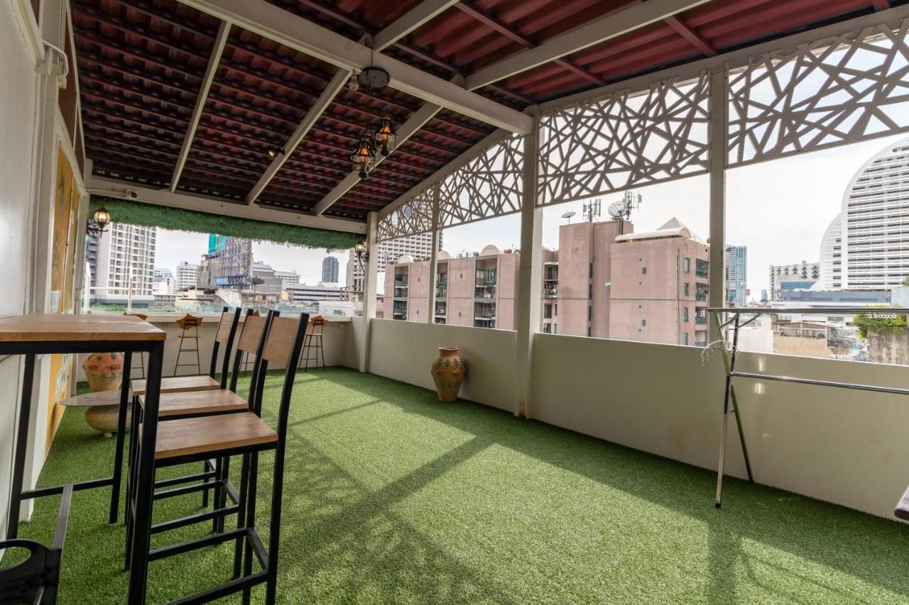 Snoozzze Hostel ใกล้รถไฟฟ้า ย่านบางรัก (Adults Only) Bangkok Luaran gambar