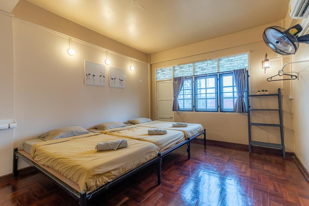 Snoozzze Hostel ใกล้รถไฟฟ้า ย่านบางรัก (Adults Only) Bangkok Luaran gambar